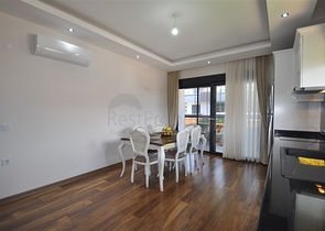 دوبلكس فاخرة -4 غرف وصالة -في اوبا / الانيا 