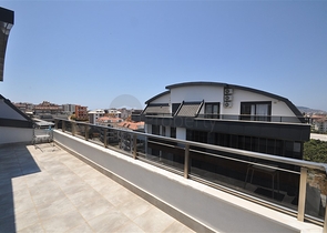 دوبلكس فاخرة -4 غرف وصالة -في اوبا / الانيا 