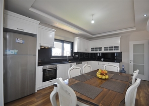 دوبلكس فاخرة -4 غرف وصالة -في اوبا / الانيا 