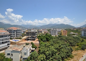 دوبلكس فاخرة -4 غرف وصالة -في اوبا / الانيا 