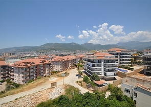 دوبلكس فاخرة -4 غرف وصالة -في اوبا / الانيا 