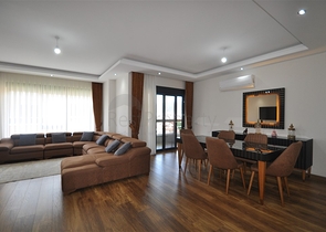 دوبلكس فاخرة -4 غرف وصالة -في اوبا / الانيا 