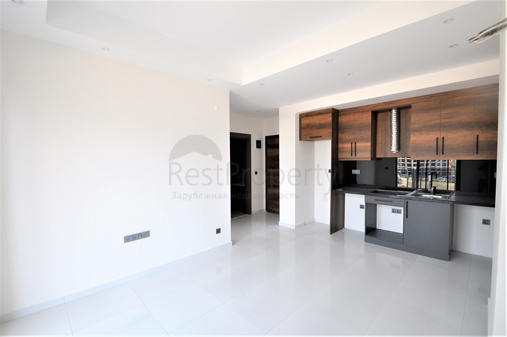 مجمع بخدمات 5 نجوم - شقة غرفة وصالة -في محمودلار/ الانيا 