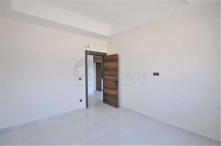 مجمع بخدمات 5 نجوم - شقة غرفة وصالة -في محمودلار/ الانيا 