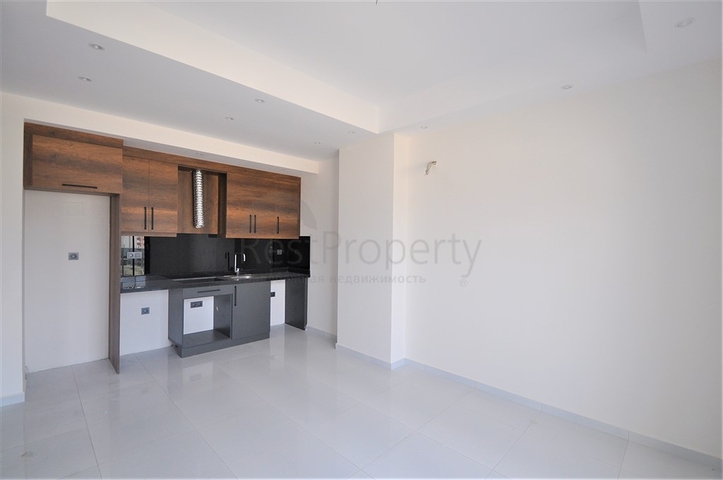 مجمع بخدمات 5 نجوم - شقة غرفة وصالة -في محمودلار/ الانيا 