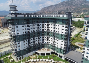 مجمع بخدمات 5 نجوم - شقة غرفة وصالة -في محمودلار/ الانيا 