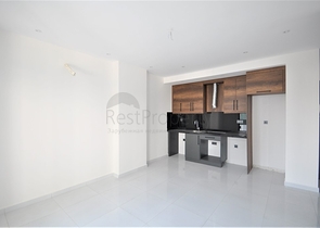 شقة ضمن مجمع بخدمات فاخرة -في الانيا / محمودلار 