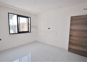 شقة ضمن مجمع بخدمات فاخرة -في الانيا / محمودلار 