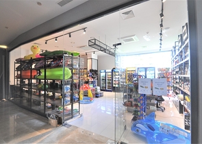 شقة ضمن مجمع بخدمات فاخرة -في الانيا / محمودلار 