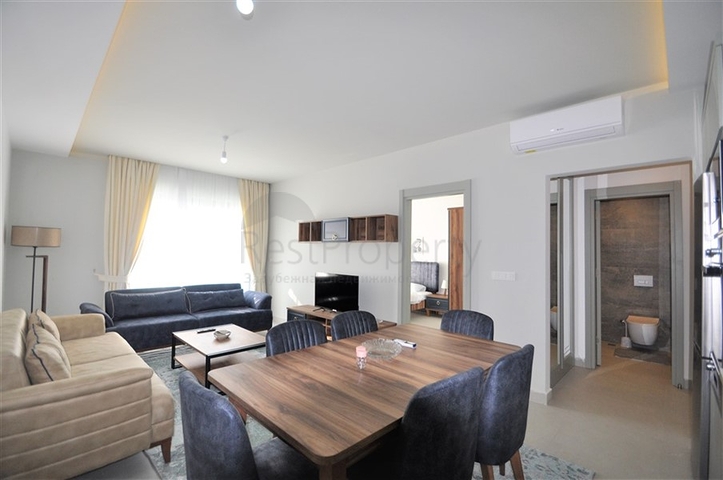 شقق اطلالة بحر في كاستل - غرفة وصالة -ضمن مجمع حديث - كاستل/ الانيا 