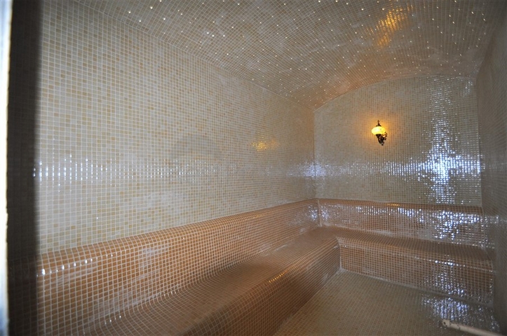 شقق اطلالة بحر في كاستل - غرفة وصالة -ضمن مجمع حديث - كاستل/ الانيا 