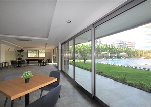 شقق اطلالة بحر في كاستل - غرفة وصالة -ضمن مجمع حديث - كاستل/ الانيا 