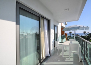 شقق اطلالة بحر في كاستل - غرفة وصالة -ضمن مجمع حديث - كاستل/ الانيا 