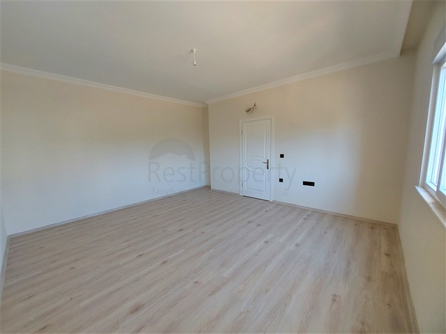 شقة 3 غرف وصالة مع مطبخ منفصل - مجمع سكني جديد -في محمودلار /الانيا 