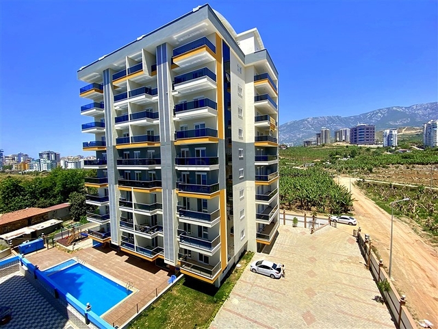 شقة 3 غرف وصالة مع مطبخ منفصل - مجمع سكني جديد -في محمودلار /الانيا 