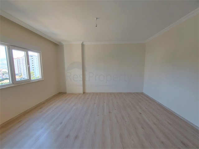 شقة 3 غرف وصالة مع مطبخ منفصل - مجمع سكني جديد -في محمودلار /الانيا 