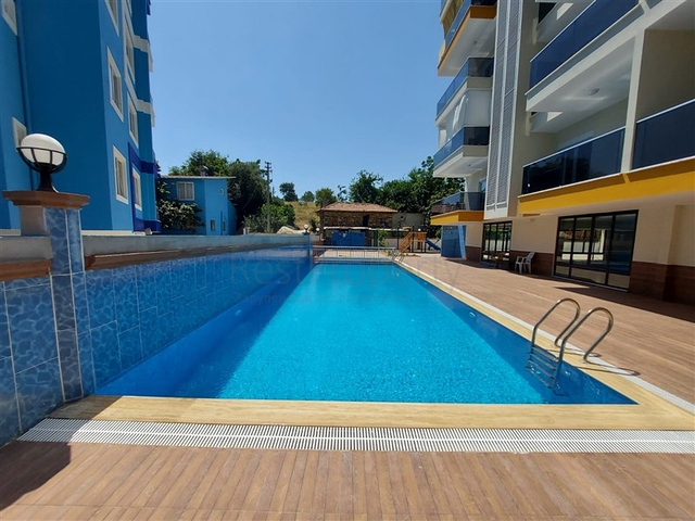 شقة 3 غرف وصالة مع مطبخ منفصل - مجمع سكني جديد -في محمودلار /الانيا 