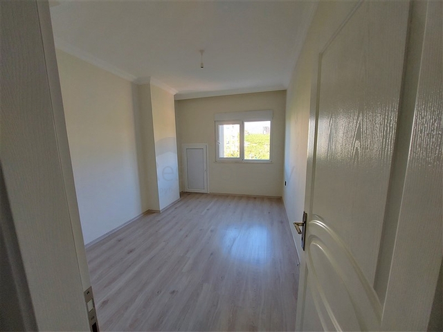 شقة 3 غرف وصالة مع مطبخ منفصل - مجمع سكني جديد -في محمودلار /الانيا 