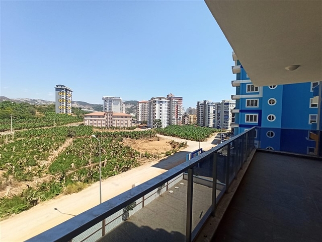 شقة 3 غرف وصالة مع مطبخ منفصل - مجمع سكني جديد -في محمودلار /الانيا 