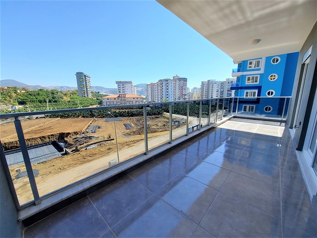 شقة 3 غرف وصالة مع مطبخ منفصل - مجمع سكني جديد -في محمودلار /الانيا 