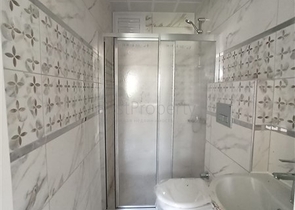 شقة 3 غرف وصالة مع مطبخ منفصل - مجمع سكني جديد -في محمودلار /الانيا 