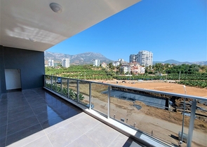 شقة 3 غرف وصالة مع مطبخ منفصل - مجمع سكني جديد -في محمودلار /الانيا 