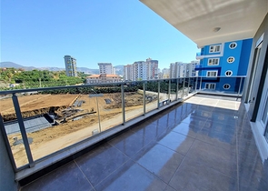 شقة 3 غرف وصالة مع مطبخ منفصل - مجمع سكني جديد -في محمودلار /الانيا 