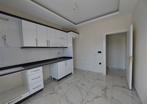 شقة 3 غرف وصالة مع مطبخ منفصل - مجمع سكني جديد -في محمودلار /الانيا 