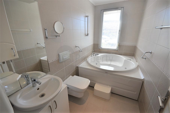 فيلا اطلالة بحر في الانيا -سعر مناسب - مسبح خاص -في كارجيجاك / الانيا 