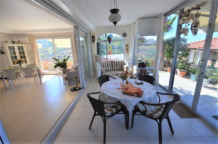 فيلا اطلالة بحر في الانيا -سعر مناسب - مسبح خاص -في كارجيجاك / الانيا 