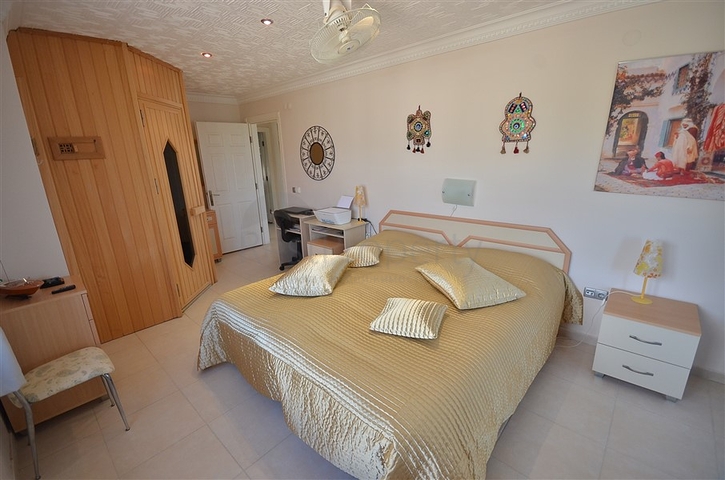 فيلا اطلالة بحر في الانيا -سعر مناسب - مسبح خاص -في كارجيجاك / الانيا 