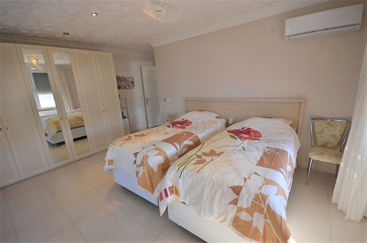 فيلا اطلالة بحر في الانيا -سعر مناسب - مسبح خاص -في كارجيجاك / الانيا 