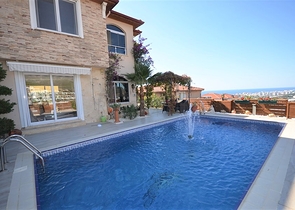 فيلا اطلالة بحر في الانيا -سعر مناسب - مسبح خاص -في كارجيجاك / الانيا 