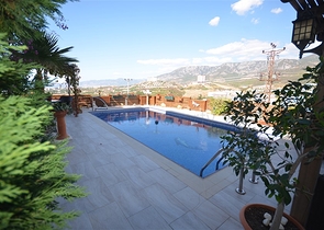 فيلا اطلالة بحر في الانيا -سعر مناسب - مسبح خاص -في كارجيجاك / الانيا 