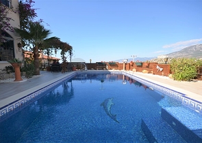 فيلا اطلالة بحر في الانيا -سعر مناسب - مسبح خاص -في كارجيجاك / الانيا 