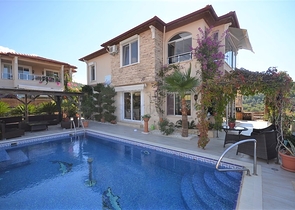 فيلا اطلالة بحر في الانيا -سعر مناسب - مسبح خاص -في كارجيجاك / الانيا 