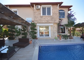 فيلا اطلالة بحر في الانيا -سعر مناسب - مسبح خاص -في كارجيجاك / الانيا 