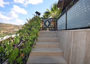 فيلا اطلالة بحر في الانيا -سعر مناسب - مسبح خاص -في كارجيجاك / الانيا 