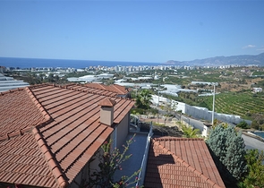 فيلا اطلالة بحر في الانيا -سعر مناسب - مسبح خاص -في كارجيجاك / الانيا 