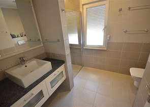 فيلا اطلالة بحر في الانيا -سعر مناسب - مسبح خاص -في كارجيجاك / الانيا 