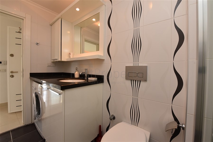 شقة للبيع في اوبا - غرفة وصالة -مفروشة -في مدينة الانيا 