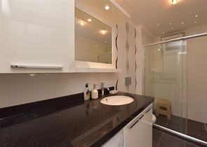 شقة للبيع في اوبا - غرفة وصالة -مفروشة -في مدينة الانيا 