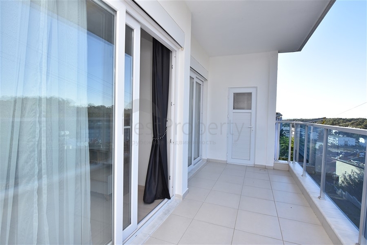 اطلالة بحر -بسعر مناسب -شقة غرفة وصالة مفروشة -في افسلار / الانيا 