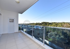 اطلالة بحر -بسعر مناسب -شقة غرفة وصالة مفروشة -في افسلار / الانيا 