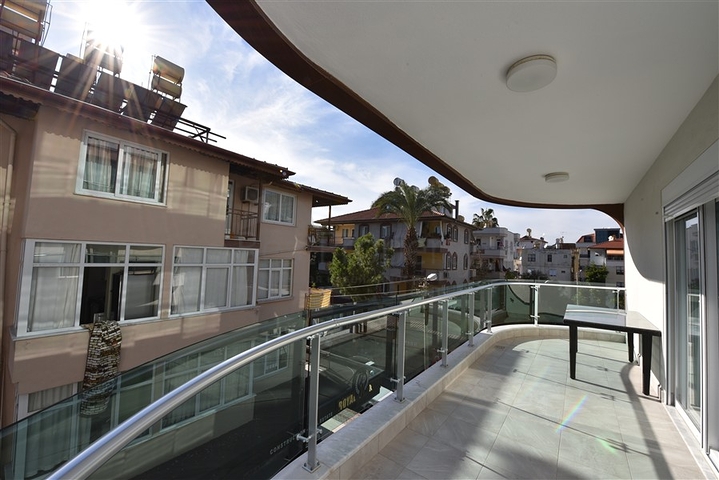 شقة فاخرة قريبة من شاطئ كليوباترا - تصميم 1+2 - اثاث انيق - في مركز الانيا 