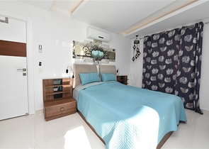 شقة فاخرة قريبة من شاطئ كليوباترا - تصميم 1+2 - اثاث انيق - في مركز الانيا 