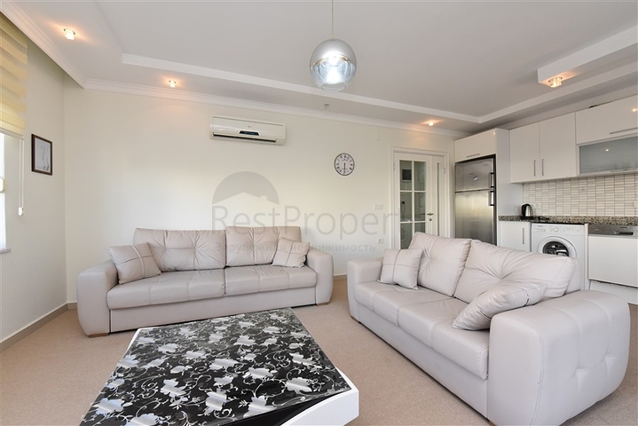 1 + 1 شقة للإيجار على الخط الأول 