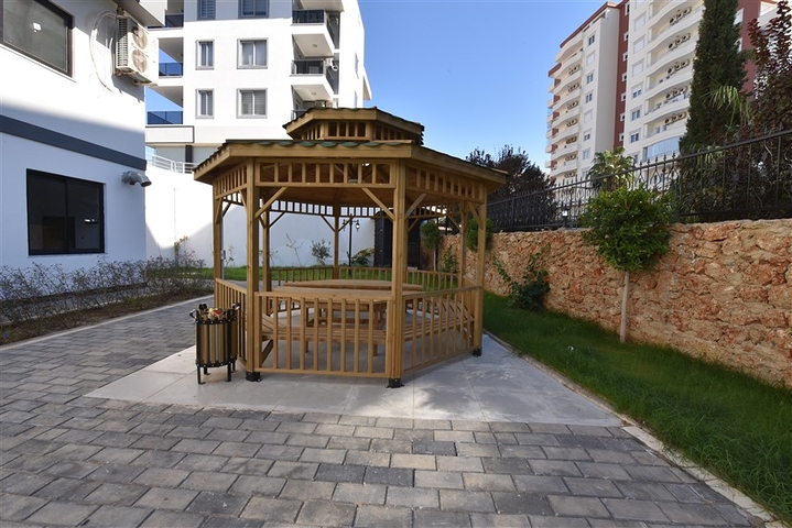 دوبلكس جديدة بسعر مميز -في منطقة  اوبا المركزية -الانيا 