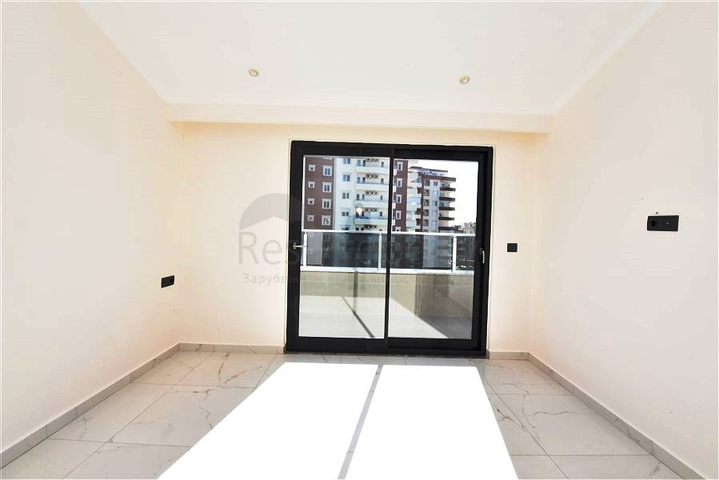 دوبلكس جديدة بسعر مميز -في منطقة  اوبا المركزية -الانيا 