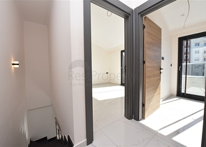 دوبلكس جديدة بسعر مميز -في منطقة  اوبا المركزية -الانيا 